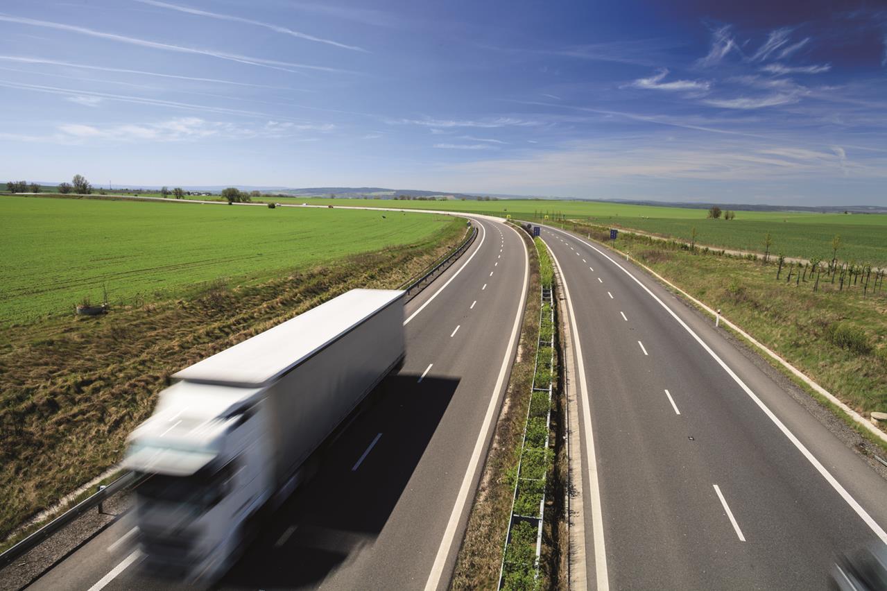 Aumentate nel 2015 le immatricolazioni di veicoli trasporto merci (+11,3%) - image 001218-000010267 on https://mezzipesanti.motori.net